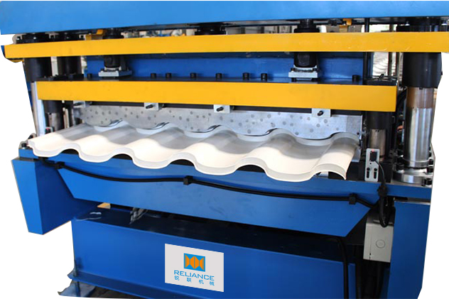 Tab 2-4 3D Cutting of Glazed Tile Roll Forming Machines